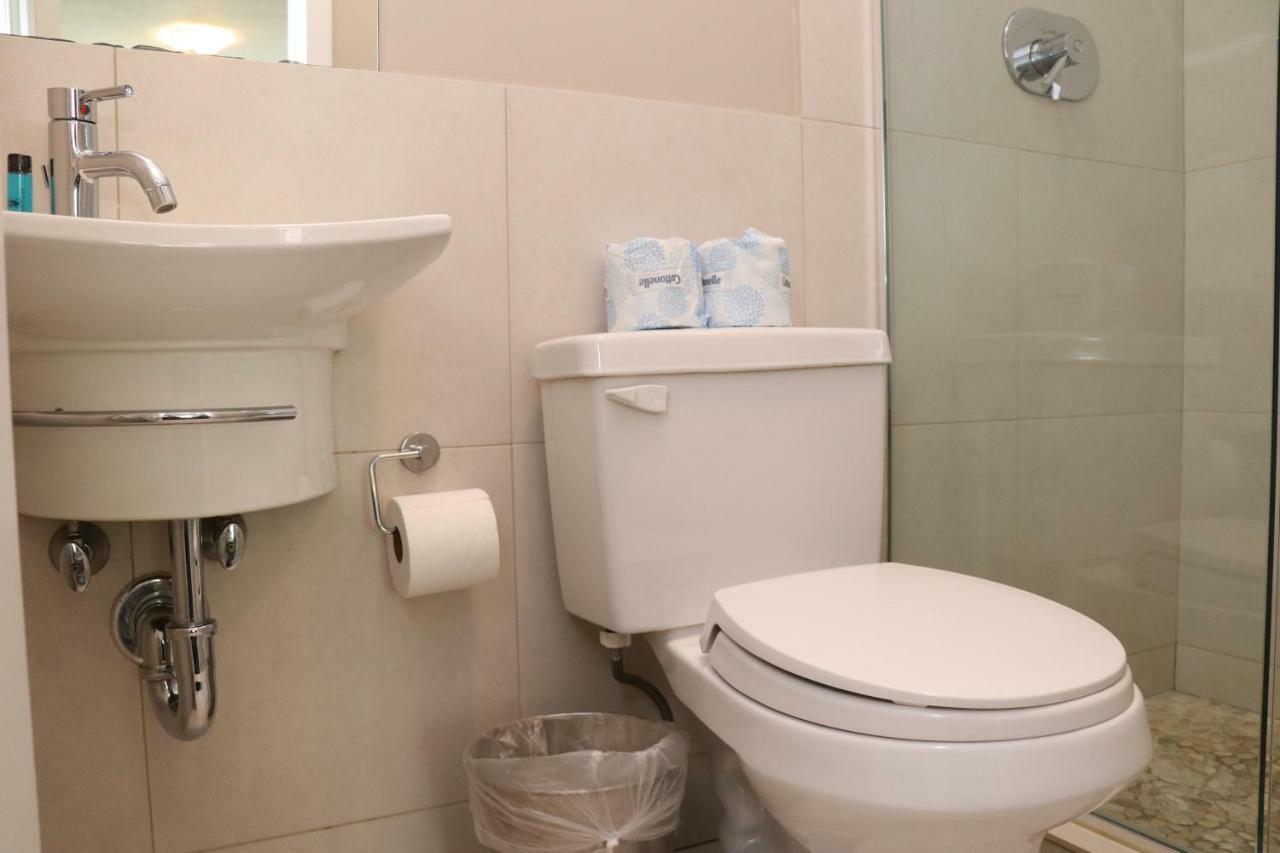 Stylish Newbury Street Studio, #11 Бостон Екстер'єр фото